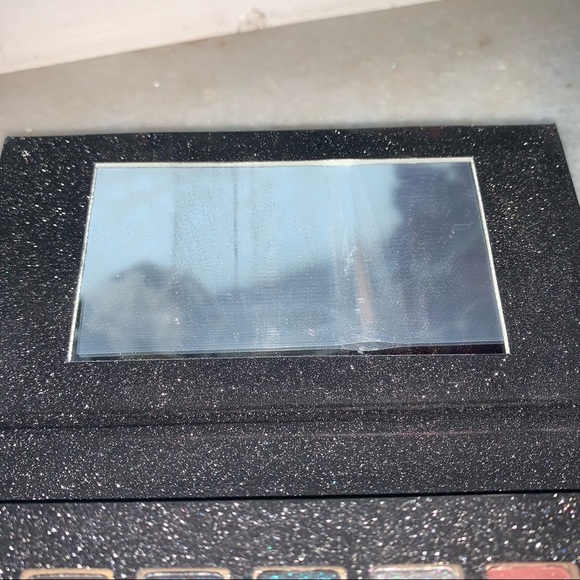 Younique Moodstruck Anniversary Edition Shadow Palette - Picture 4 of 6